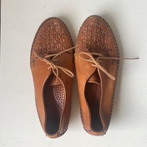 Dexter Woven Leather Shoes